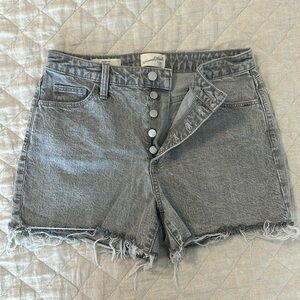 Universal Thred gray denim shorts
